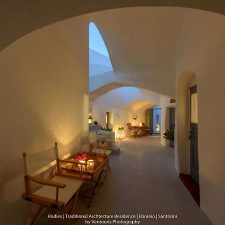 Rodies Traditional House Emporio  Luaran gambar