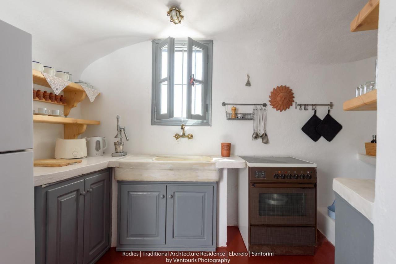 Rodies Traditional House Emporio  Luaran gambar