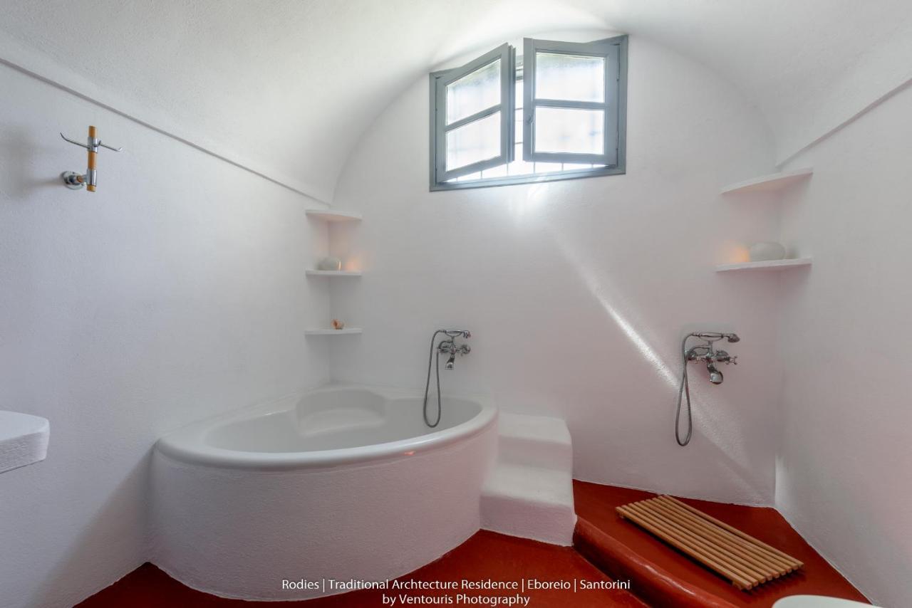 Rodies Traditional House Emporio  Luaran gambar
