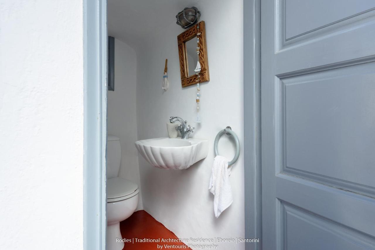 Rodies Traditional House Emporio  Luaran gambar